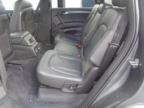 Photo 4 of 13 of 2015 Audi Q7 3.0T S line Prestige